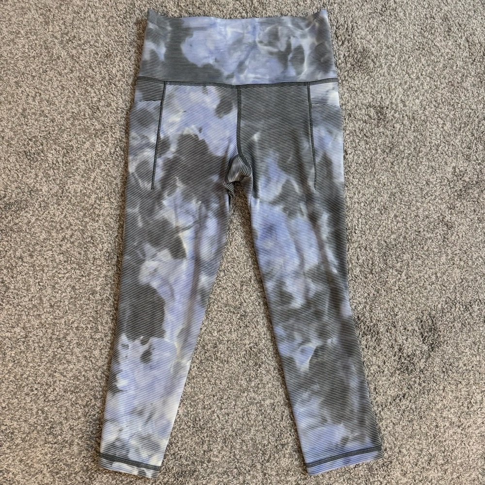 Athleta Salutation Stash Pocket II Capri Women's Size XS Blue/Gray Leggings